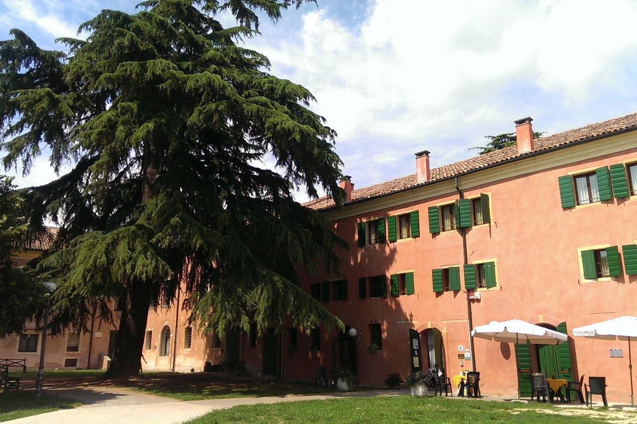 Hotel La Corte Correzzola Exterior foto